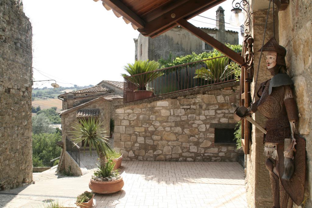 Borgo Medioevale Apartment Todi Bagian luar foto